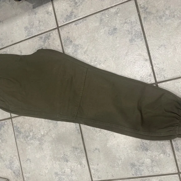 Pants - Picture 2 of 3